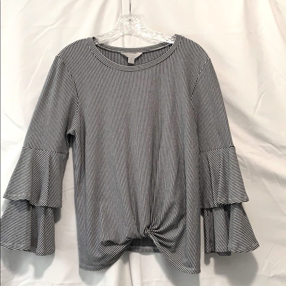Bell Sky Women’s Black/White Top